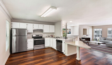 Peachtree Park Apartments in Atlanta, GA - Building Photo - Building Photo