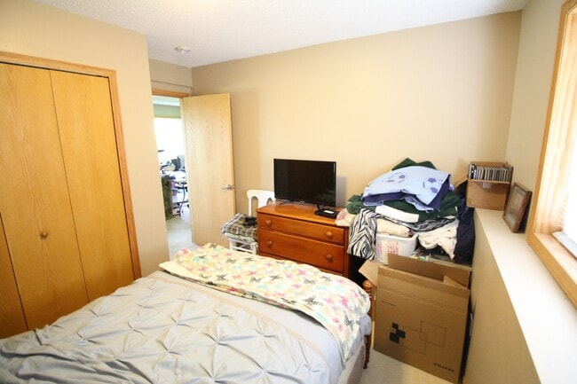 property at 2827 18th Ave E