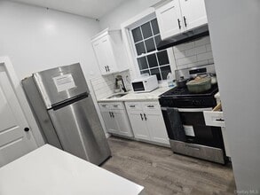 108-54 217th Pl in Queens, NY - Building Photo - Building Photo