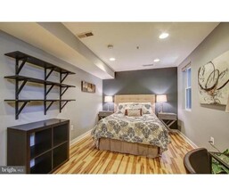 1454 Newton St NW, Unit 401 in Washington, DC - Building Photo - Building Photo