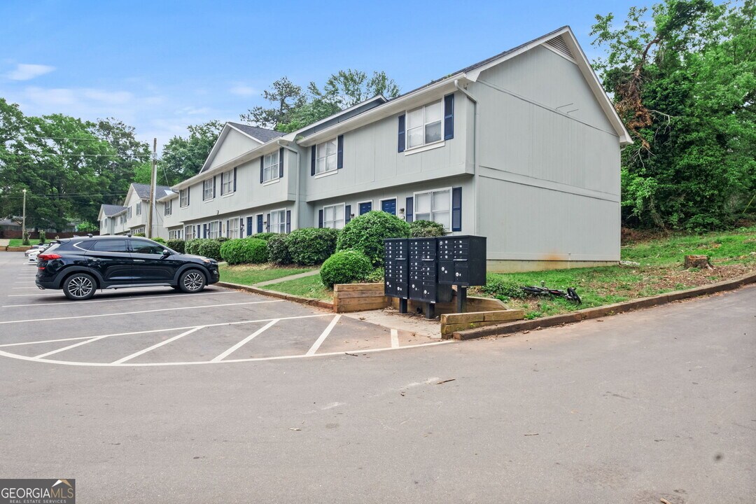 358 N 19th St in Griffin, GA - Building Photo