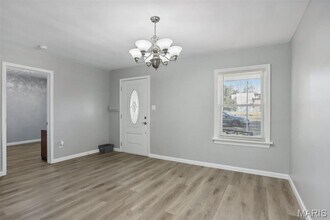 6726 Vernon Ave in University City, MO - Building Photo - Building Photo