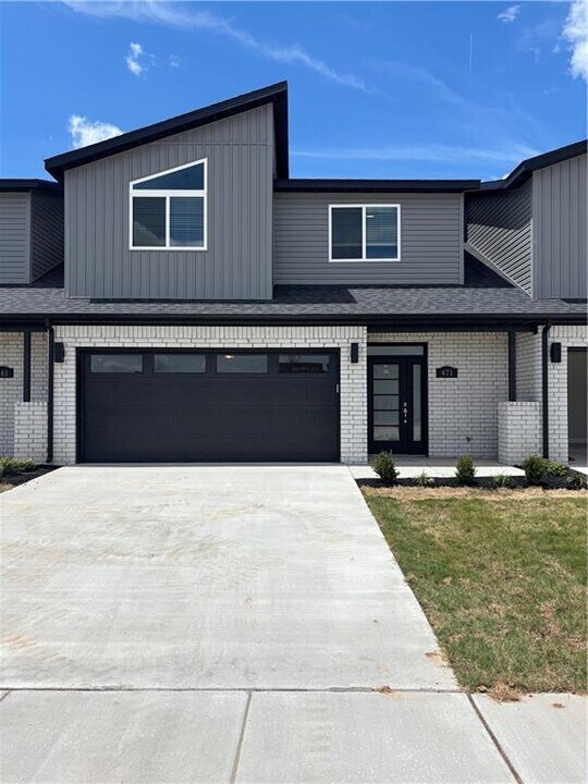 471 Amethyst Rd in Centerton, AR - Foto de edificio