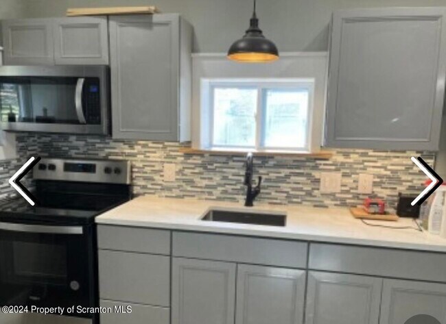 124 1st St in Tunkhannock, PA - Building Photo - Building Photo