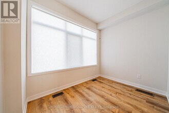 54 Mulhollard Ln in Hamilton, ON - Building Photo - Building Photo