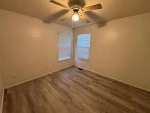 7608 Lakewood Ave NW in Albuquerque, NM - Building Photo - Building Photo