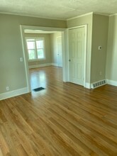 108 Carrier St NE in Grand Rapids, MI - Building Photo - Building Photo