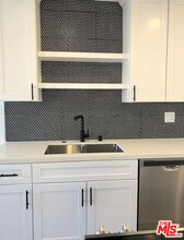 1009 N Edinburgh Ave in West Hollywood, CA - Building Photo - Building Photo