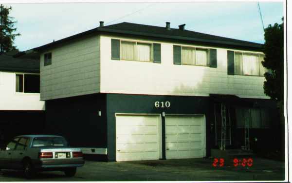 610 Hopkins Ave in Redwood City, CA - Foto de edificio - Building Photo