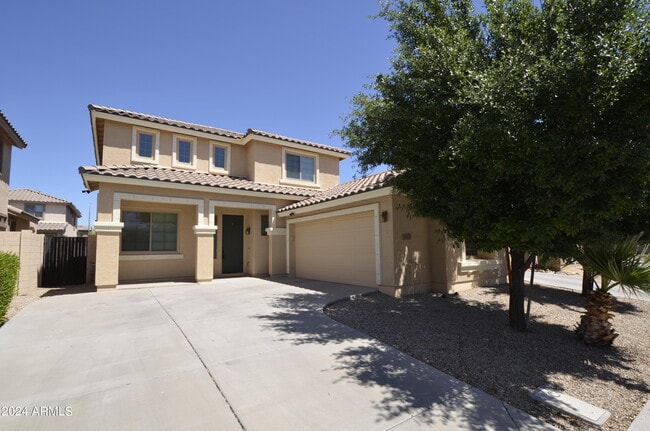 property at 1680 W Swan Pl