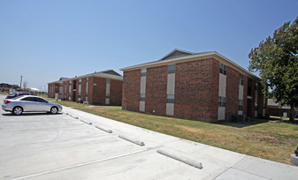 Lakeview Court Apartments