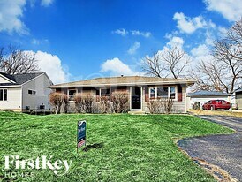 8920 Woody Trail in Wonder Lake, IL - Building Photo