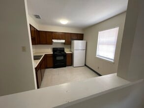 3801 Salinas Ave in Laredo, TX - Building Photo - Building Photo