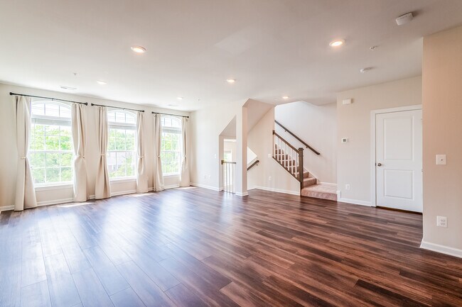 5650 Lanteen St in Lanham, MD - Building Photo - Building Photo