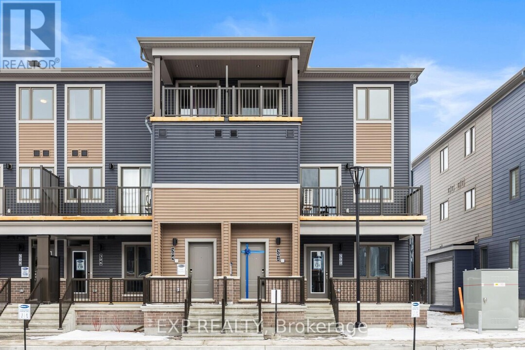 302 Parnian Private in Ottawa, ON - Building Photo