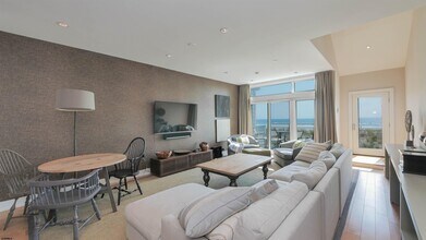 5208 Boardwalk in Ventnor City, NJ - Building Photo - Building Photo