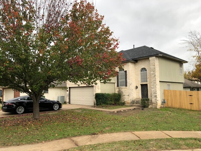 property at 905 Double File Cv