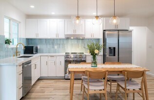 1508 Farrington St in Honolulu, HI - Building Photo