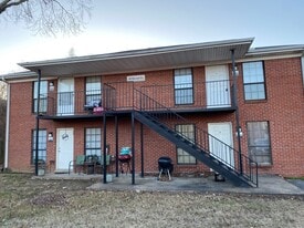 36 Sta Les Cv, Unit 3 in Jackson, TN - Building Photo