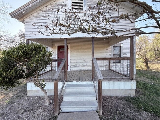 property at 1504 Watterson Rd