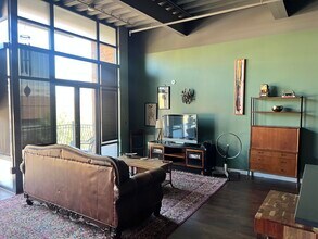 100 Gold Ave SW in Albuquerque, NM - Building Photo - Building Photo