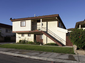 9711 Graham St in Cypress, CA - Building Photo - Building Photo