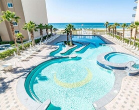 1010 W Beach Blvd in Gulf Shores, AL - Building Photo - Building Photo