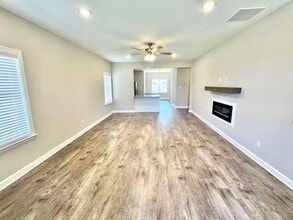 9175 Lakeside Cir S in Walls, MS - Building Photo - Building Photo
