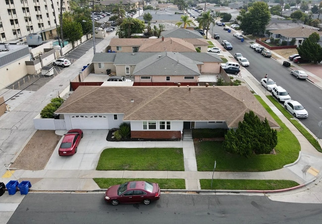 property at 5071-5073 55th St