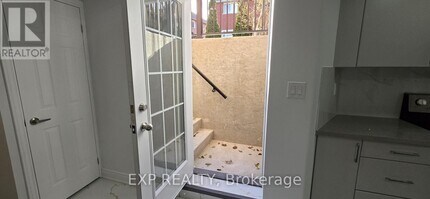 7164 Rosehurst Dr in Mississauga, ON - Building Photo - Building Photo