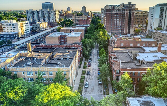 6116 N Winthrop Ave, Unit 2w in Chicago, IL - Foto de edificio - Building Photo