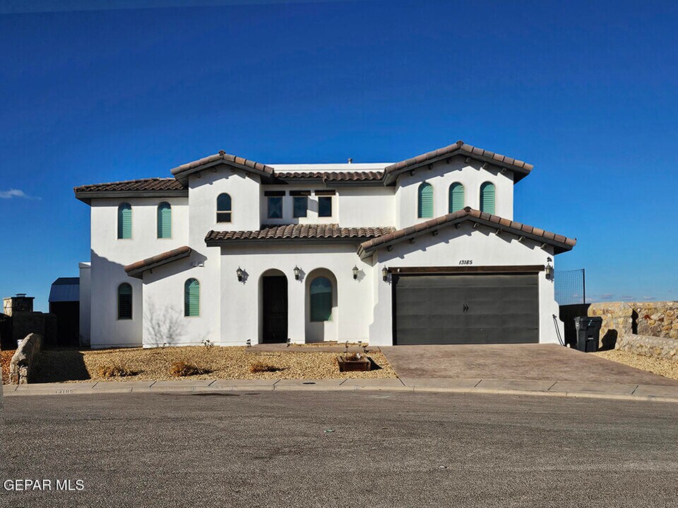 13185 Tiverton Rd in Horizon City, TX - Building Photo