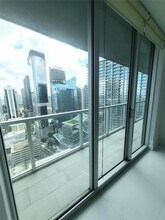55 SE 6th St, Unit 4008 in Miami, FL - Building Photo - Building Photo