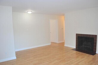 9025 Alcosta Blvd in San Ramon, CA - Building Photo - Building Photo