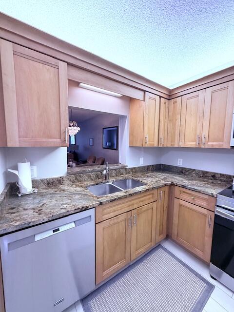 2860 SW 22nd Ave in Delray Beach, FL - Building Photo - Building Photo