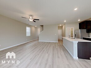 15516 NE 72nd Way in Vancouver, WA - Foto de edificio - Building Photo