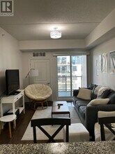 1284 Gordon St in Guelph, ON - Building Photo - Building Photo