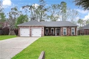 824 Destin St
