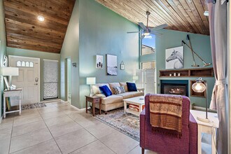 500 Oak Shadow Way in Wellington, FL - Building Photo - Building Photo