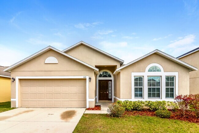 property at 1305 Alhambra Crest Dr