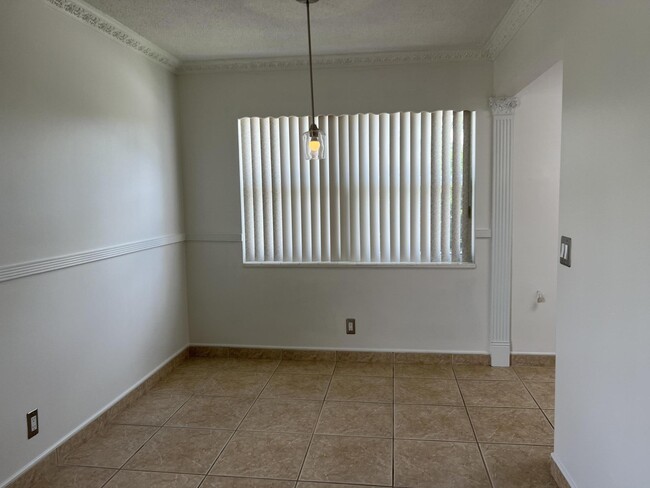 196 Cambridge H in West Palm Beach, FL - Building Photo - Building Photo