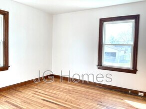 1810 Cypress St in Louisville, KY - Building Photo - Building Photo