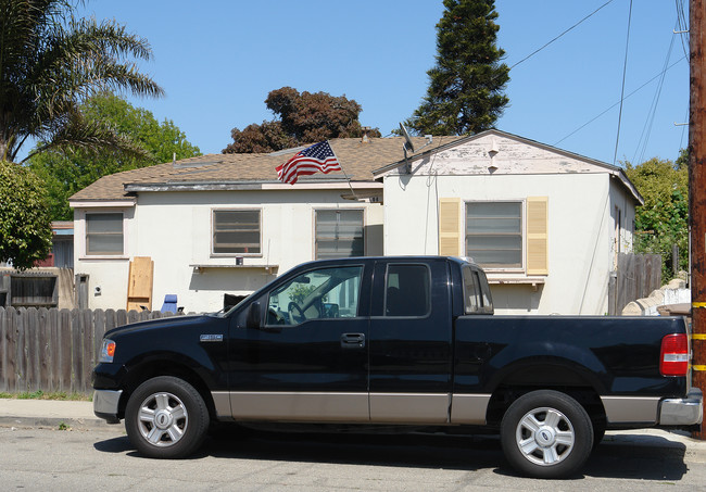 602-606 Arcade Dr in Ventura, CA - Foto de edificio - Building Photo