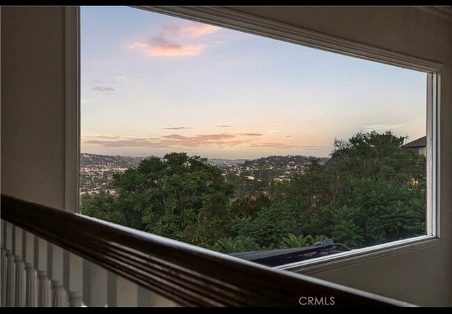 3916 Carnavon Way in Los Angeles, CA - Building Photo - Building Photo