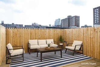 15 W 103rd St in New York, NY - Building Photo - Building Photo