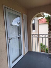 464 Bouchelle Dr in New Smyrna Beach, FL - Building Photo - Building Photo