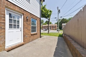 1650 Baltimore Dr. in Clarksville, TN - Building Photo - Interior Photo