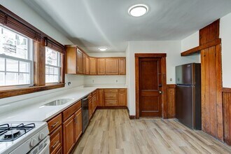 152 Theodore Parker Rd, Unit 1 in Boston, MA - Building Photo - Building Photo