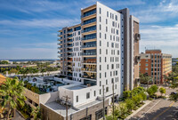 The Salvador in St. Petersburg, FL - Foto de edificio - Building Photo