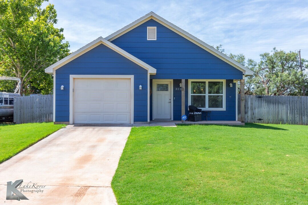 3233 Ann Arbor Ln in Abilene, TX - Building Photo